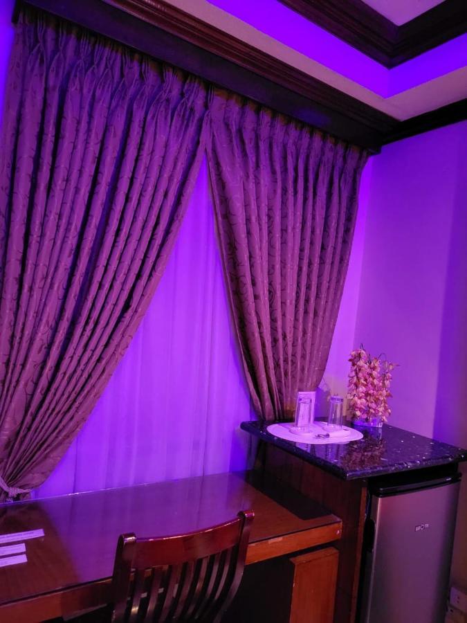 Fields Palace Hotel Анхелес Екстериор снимка