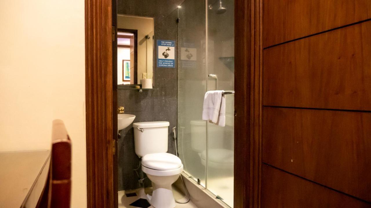 Fields Palace Hotel Анхелес Екстериор снимка