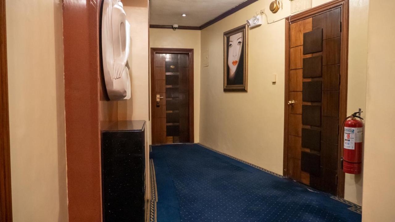 Fields Palace Hotel Анхелес Екстериор снимка